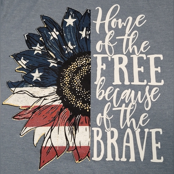 Dusty Blue Tee 🇺🇸 "Home of the FREE, because of the Brave" Size Small ❤️🤍💙 - Picture 6 of 6